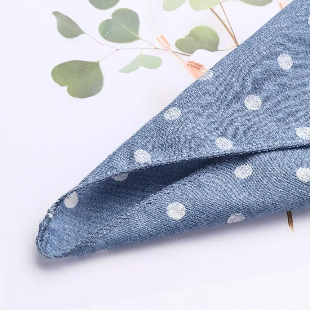 Cão bonito xadrez babador pontos lenço coleiras para animais de estimação lenço de pescoço de gato bandanas para animais de estimação cachecol para cães